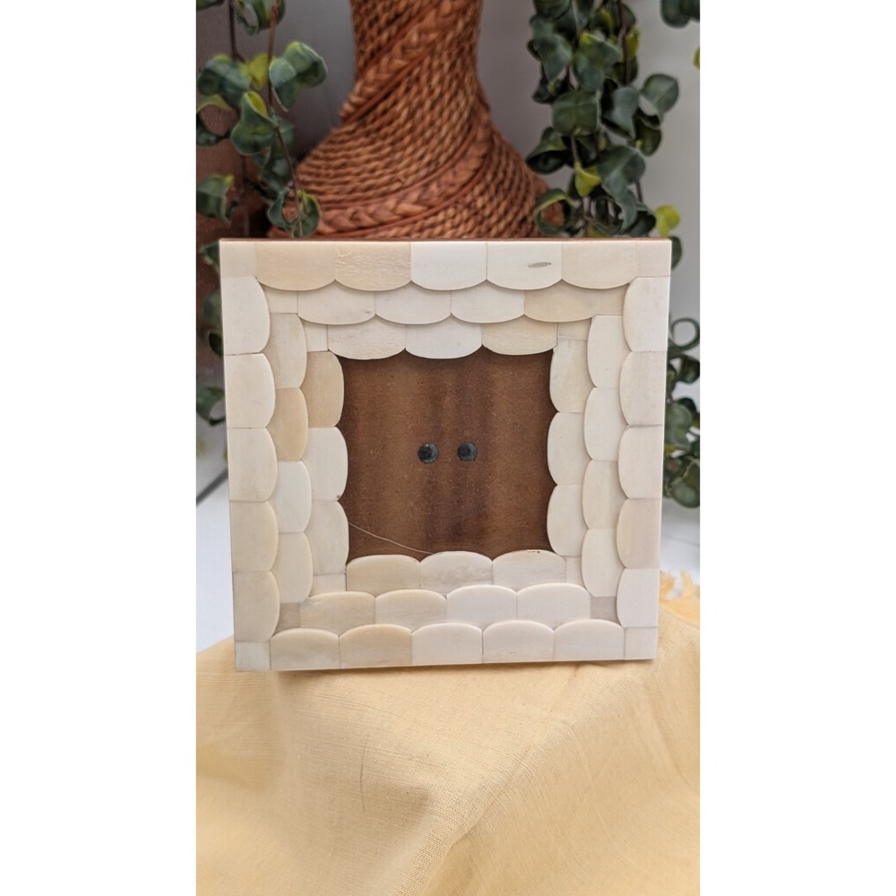 Scalloped Edge White Bone Photo Frame Country Cottage 6 x 6 In